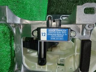 Ручка переключения автомата HONDA LEGEND KB2 J37A 54200-SJA-961 5 ракурс Ручка переключения автомата HONDA LEGEND KB2 J37A 54200-SJA-961 5 ракурс
