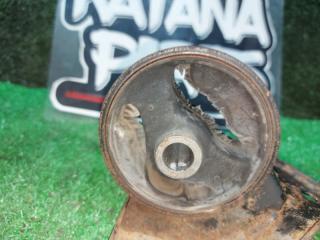 Подушка двигателя передняя MITSUBISHI RVR N73WG 4G63T MR316643 3 ракурс Подушка двигателя передняя MITSUBISHI RVR N73WG 4G63T MR316643 3 ракурс
