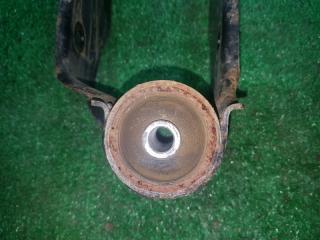 Подушка редуктора MITSUBISHI RVR N73WG 4G63T MR316147 2 ракурс Подушка редуктора MITSUBISHI RVR N73WG 4G63T MR316147 2 ракурс