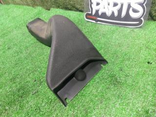 Воздухозаборник MITSUBISHI RVR N73WG 4G63T MR281894 2 ракурс