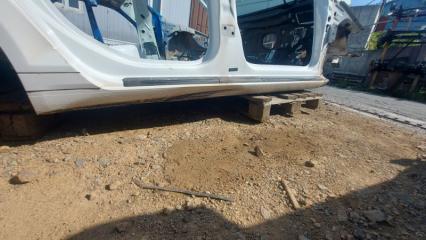 Порог правый AUDI A3 8PA CAX 8P4809842 3 ракурс Порог правый AUDI A3 8PA CAX 8P4809842 3 ракурс