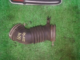 Патрубок воздушного фильтра TOYOTA VISTA ZZV50 1ZZFE 17881-22100 2 ракурс