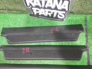 Накладка на порог MAZDA MPV LVLR WLT LA0168710E 4 ракурс