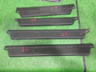 Накладка на порог MAZDA MPV LVLR WLT LA0168710E 5 ракурс