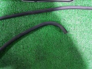 Уплотнительная резинка дверей левая передняя MAZDA MPV LVLR WLT LA01-68-912A 3 ракурс