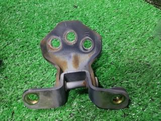 Петли на дверь левая передняя MAZDA MPV LVLR WLT LA01-59-210C 3 ракурс