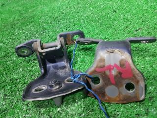 Петли на дверь левая задняя MAZDA MPV LVLR WLT L001-73-210C 5 ракурс