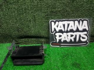 Фото запчасти бардачок TOYOTA PRIUS контрактная запчасть Запчасть бардачок TOYOTA PRIUS