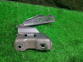 Петля капота AUDI A4 8K5 CDHB 8K0823302D 4 ракурс