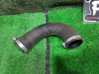 Патрубок интеркулера AUDI A4 8K5 CDHB 8K0145709H 3 ракурс