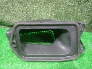 Воздухозаборник AUDI A4 8K5 CDHB 8K2819904 5 ракурс