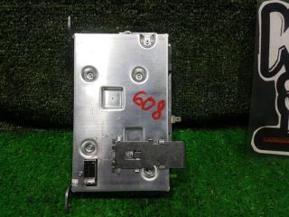 Усилитель звука AUDI A4 8K5 CDHB 8T0035462 4 ракурс Усилитель звука AUDI A4 8K5 CDHB 8T0035462 4 ракурс