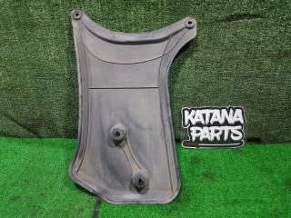 Защита топливного бака AUDI A4 8K5 CDHB 8K0825219 3 ракурс