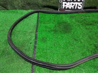 Уплотнительная резинка дверей левая передняя OPEL CORSA S93 X12XE 9114053 2 ракурс