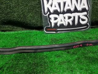 Уплотнительная резинка капота OPEL CORSA S93 X12XE 90386832 3 ракурс