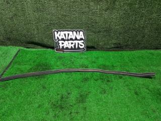 Уплотнительная резинка капота OPEL CORSA S93 X12XE 90386832 5 ракурс