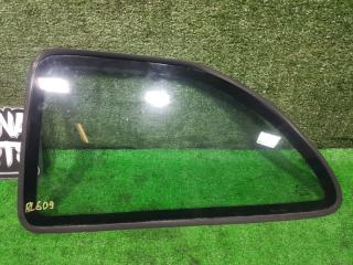 Стекло собачника левое заднее OPEL CORSA S93 X12XE 90479219 2 ракурс
