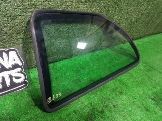 Стекло собачника левое заднее OPEL CORSA S93 X12XE 90479219 3 ракурс