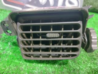 Воздуховод левый передний NISSAN R'NESSA N30 SR20DE 68761-5V000 2 ракурс