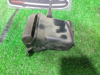 Воздуховод левый передний NISSAN R'NESSA N30 SR20DE 68761-5V000 3 ракурс