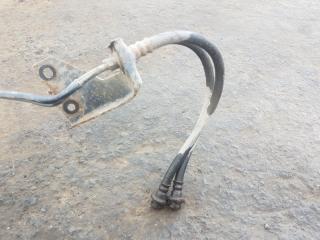 Трубки топливопровода NISSAN R'NESSA N30 SR20DE 46284-5V000 3 ракурс Трубки топливопровода NISSAN R'NESSA N30 SR20DE 46284-5V000 3 ракурс