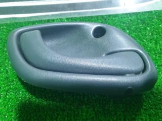 Ручка двери внутренняя правая передняя SUZUKI SWIFT HT51S M13A 83101-75G00-P4Z 2 ракурс