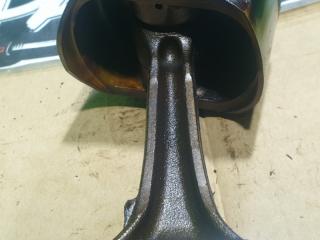 Поршень с шатуном NISSAN R'NESSA N30 SR20DE 12100-60J01 4 ракурс