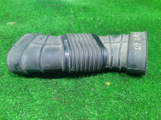 Воздухозаборник HONDA HR-V GH3 D16A 17244-PEL-000 3 ракурс Воздухозаборник HONDA HR-V GH3 D16A 17244-PEL-000 3 ракурс