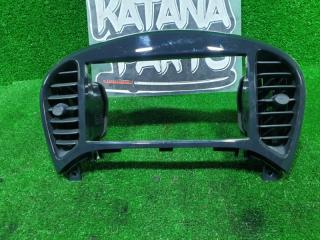 Рамка магнитофона NISSAN JUKE YF15 HR15DE 68260-1KL0A 2 ракурс
