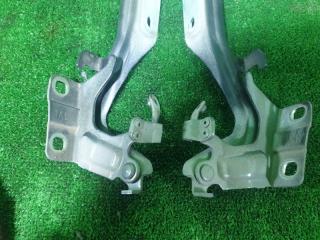 Петля капота NISSAN JUKE YF15 HR15DE 65400-1KA0A 3 ракурс