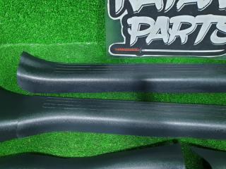 Накладка на порог NISSAN JUKE YF15 HR15DE 66901-1KA0A 4 ракурс