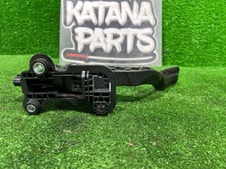 Педаль газа MITSUBISHI RVR GA3W 4B10 1600A101 5 ракурс