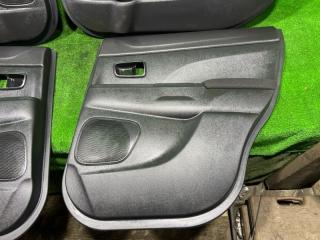 Обшивка дверей MITSUBISHI RVR GA3W 4B10 7221B203XA 5 ракурс