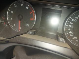 Кронштейн двигателя правый A4 2009 8K5 CDHB