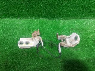 Петли на дверь правая задняя NISSAN AVENIR PNW11 SR20DE 82400-WD000 2 ракурс
