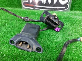 Доводчик двери левый задний DAIHATSU ATRAI S331G KFDET 84262-B5020 3 ракурс