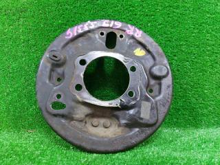 Кожух тормозного диска правый задний DAIHATSU ATRAI S331G KFDET 47043-97504 3 ракурс Кожух тормозного диска правый задний DAIHATSU ATRAI S331G KFDET 47043-97504 3 ракурс