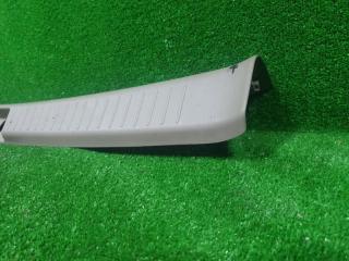 Накладка замка багажника задняя FORD ESCAPE EPFWF AJ E110-68-8G0A 4 ракурс