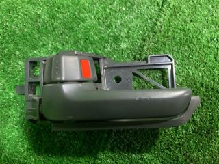 Ручка двери внутренняя левая передняя SUZUKI HUSTLER MR41S R06A 2 ракурс