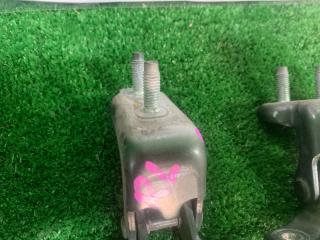 Петли на дверь левая задняя SUZUKI HUSTLER MR41S R06A 69440-65P00 4 ракурс