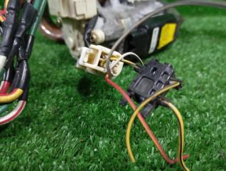 Замок зажигания передний TOYOTA ALPHARD ANH15W 2AZFE 69570-33120 4 ракурс