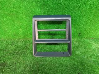 Консоль магнитофона MITSUBISHI PAJERO V24WG 4D56T MB775395 2 ракурс