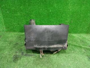 Крепление аккумулятора левое переднее MITSUBISHI PAJERO V24WG 4D56T MB674988 2 ракурс