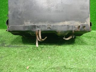 Крепление аккумулятора левое переднее MITSUBISHI PAJERO V24WG 4D56T MB674988 3 ракурс
