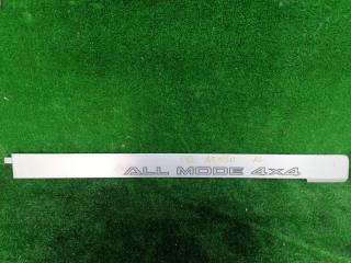 Накладка на крыло левая задняя NISSAN ELGRAND AVWE50 QD32 76827-VE000 2 ракурс