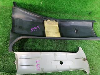 Накладка на стойку кузова левая SUZUKI KEI HN22S K6AT 76240-75G02-P4Z 5 ракурс Накладка на стойку кузова левая SUZUKI KEI HN22S K6AT 76240-75G02-P4Z 5 ракурс