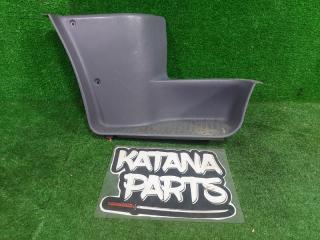Подножка передняя правая DAIHATSU ATRAI 7 2003