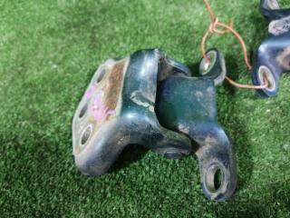Петли 5-й двери задняя DAIHATSU TERIOS J102G K3VE 68760-87401 4 ракурс Петли 5-й двери задняя DAIHATSU TERIOS J102G K3VE 68760-87401 4 ракурс