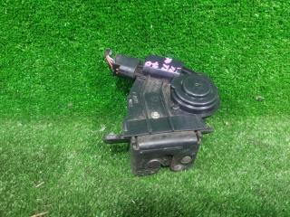 Замок 5-й двери задний TOYOTA NOAH ZRR70W 3ZRFE 69350-28150 2 ракурс