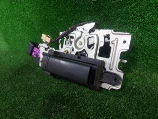 Ручка двери внутренняя левая задняя TOYOTA NOAH ZRR70W 3ZRFAE 69640-28240 3 ракурс